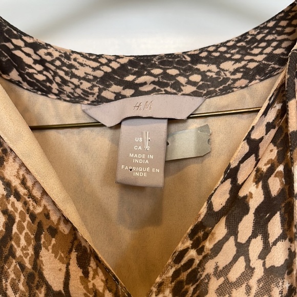 Reptile Chiffon Keyhole Neck Lightweight DRESS 12 - Picture 3 of 3